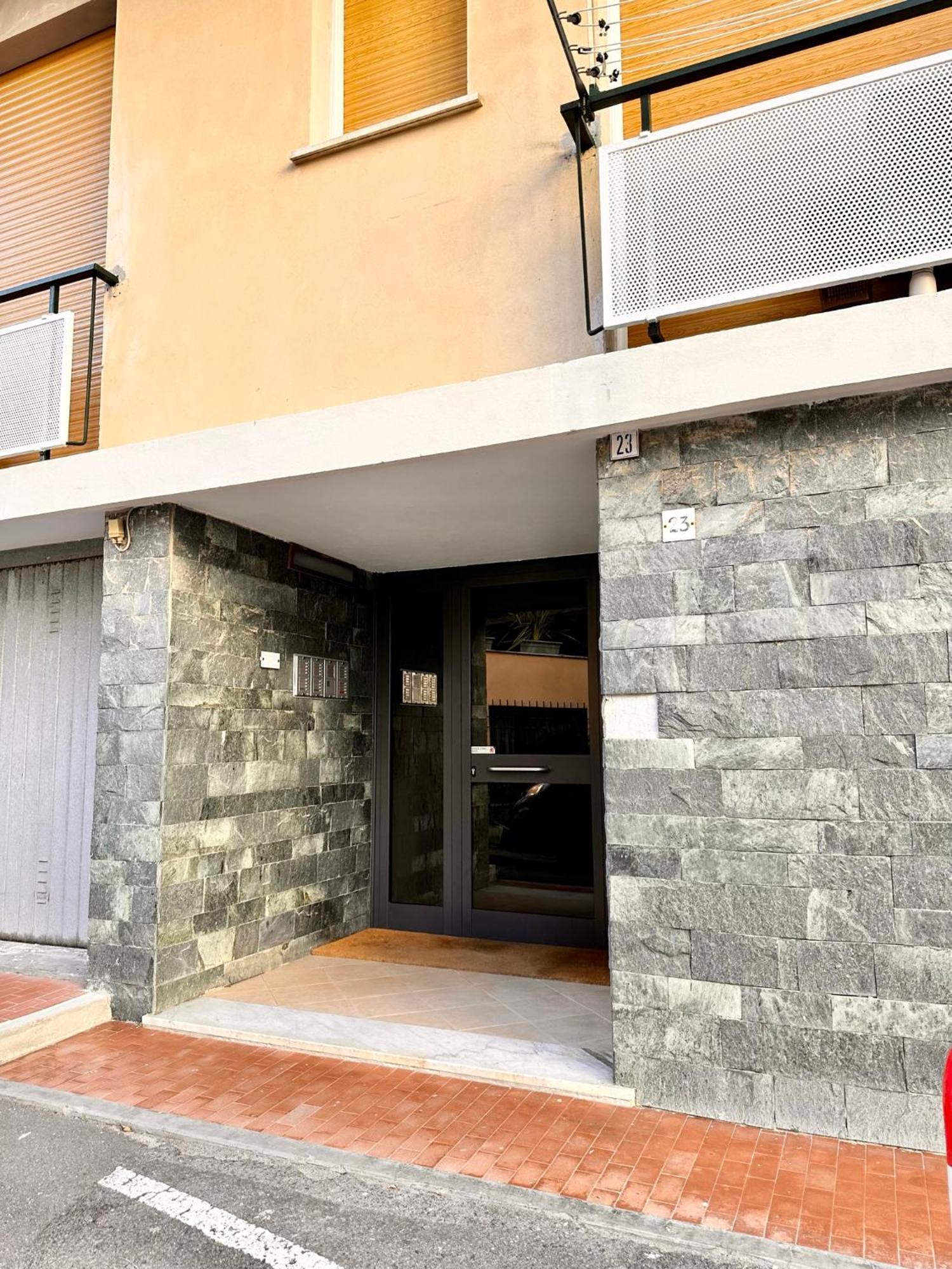 Apartamento Hostdomus - Cozy Corner Near The Sea Finale Ligure Exterior foto